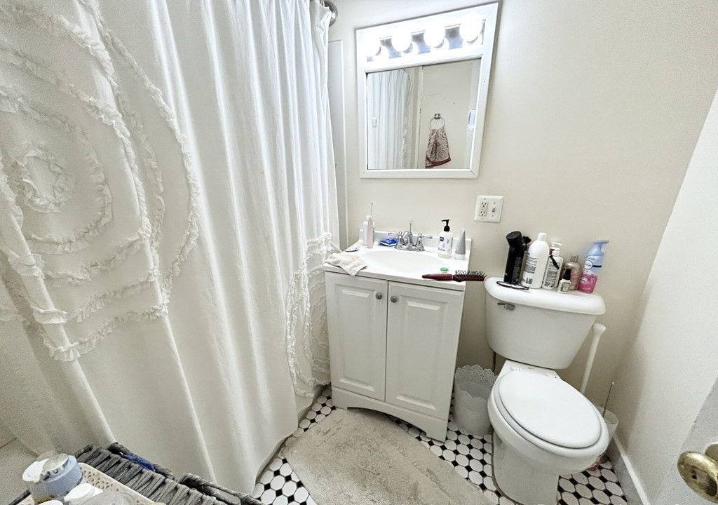 39 Hemenway St, Boston