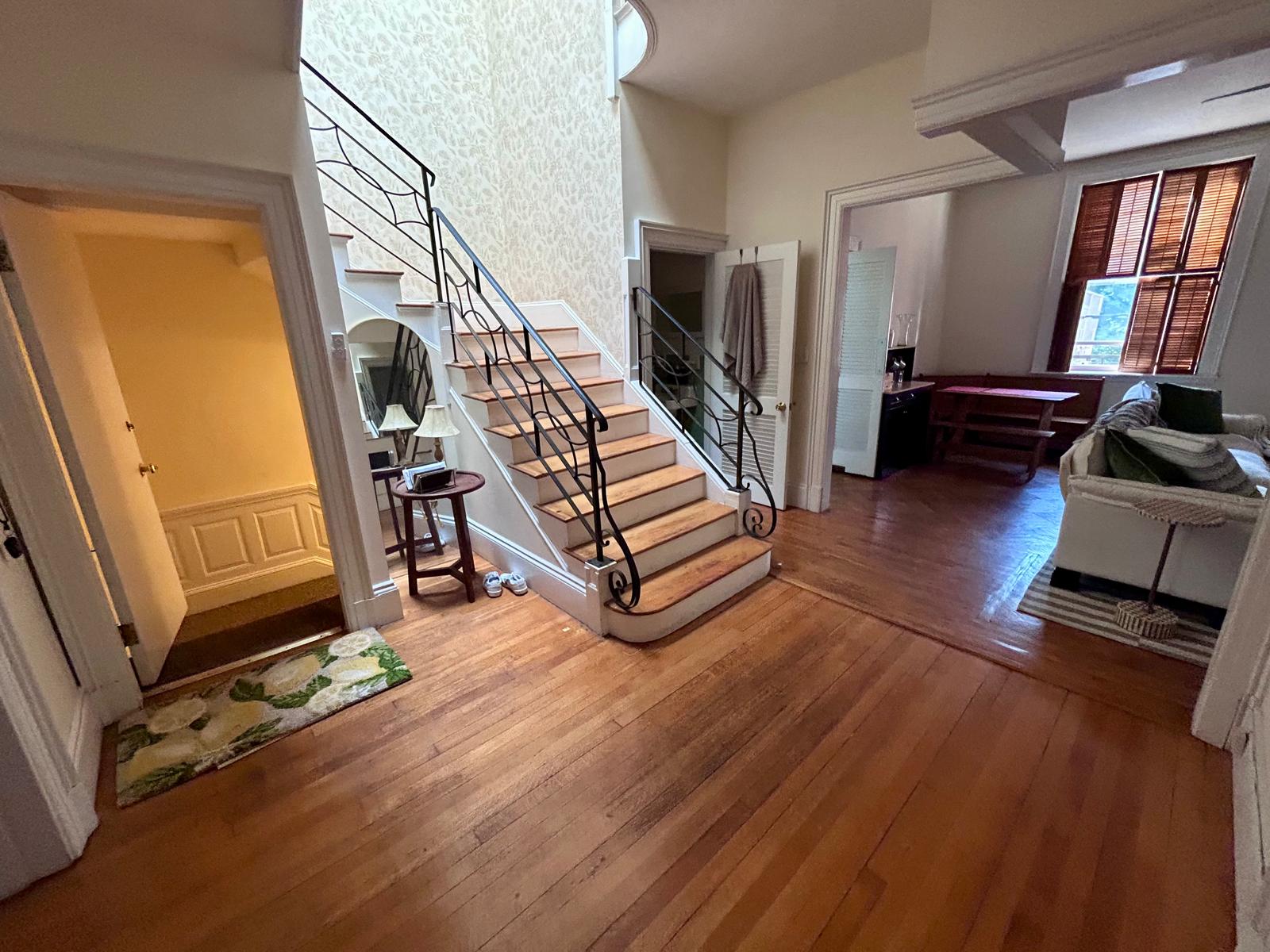 1712 Beacon St, Brookline