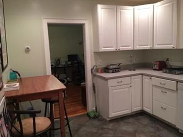 4 Harvard Rd, Belmont