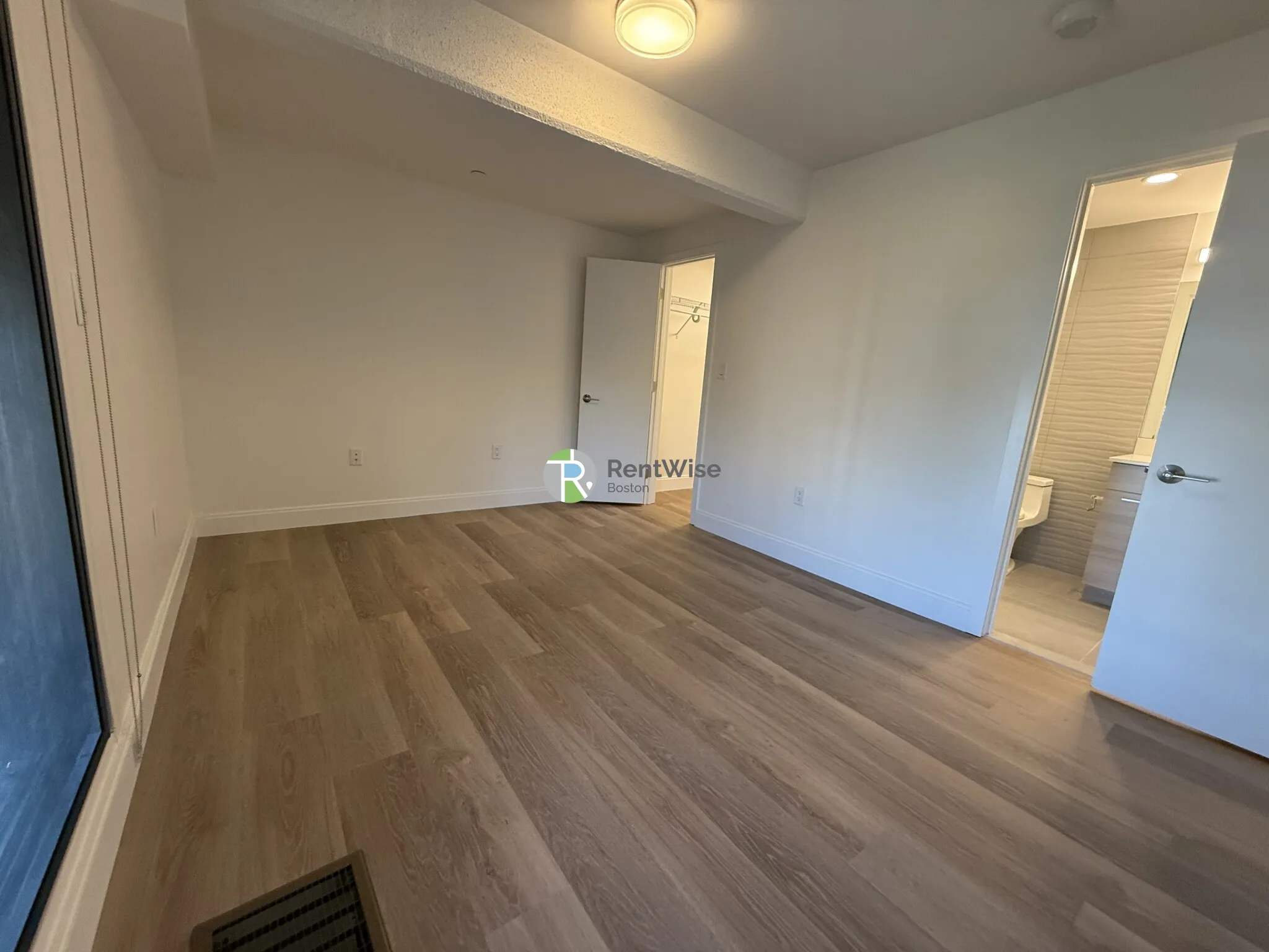 1079 Commonwealth Ave, Allston