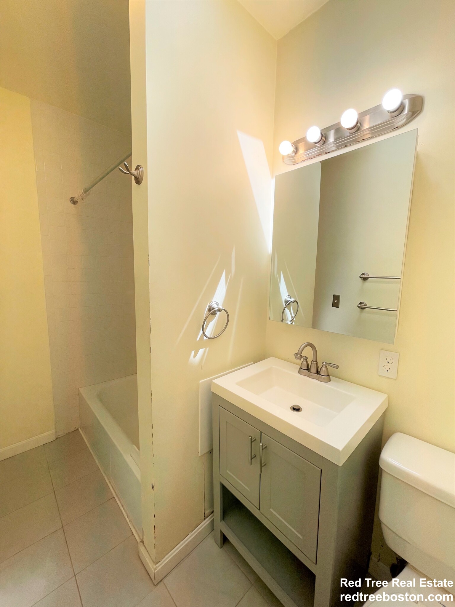 8 Sewall St, Mission Hill