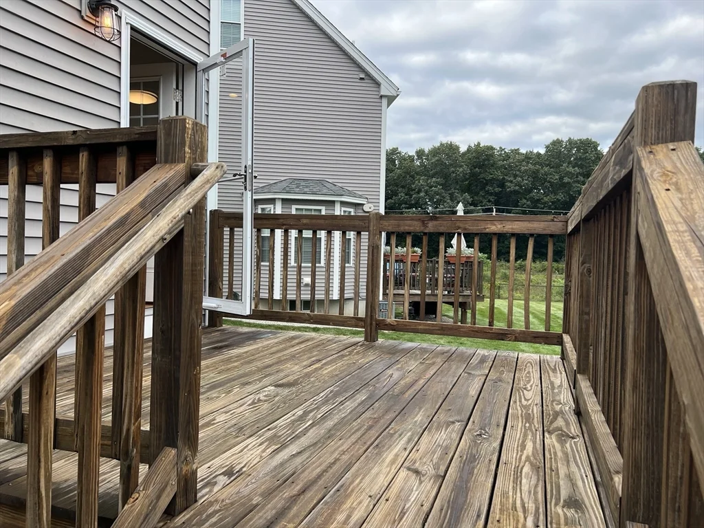 3 Riley Rd, Tyngsborough
