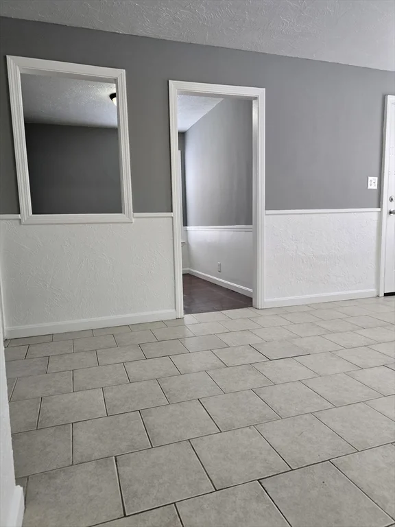 40 Aetna, Fall River