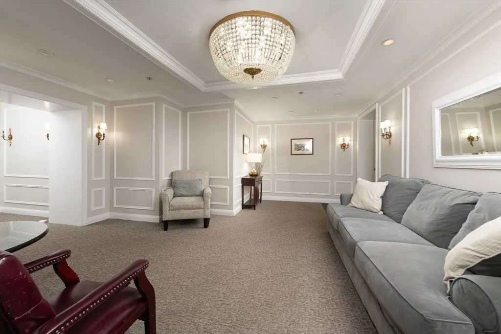 362 Commonwealth Ave, Back Bay