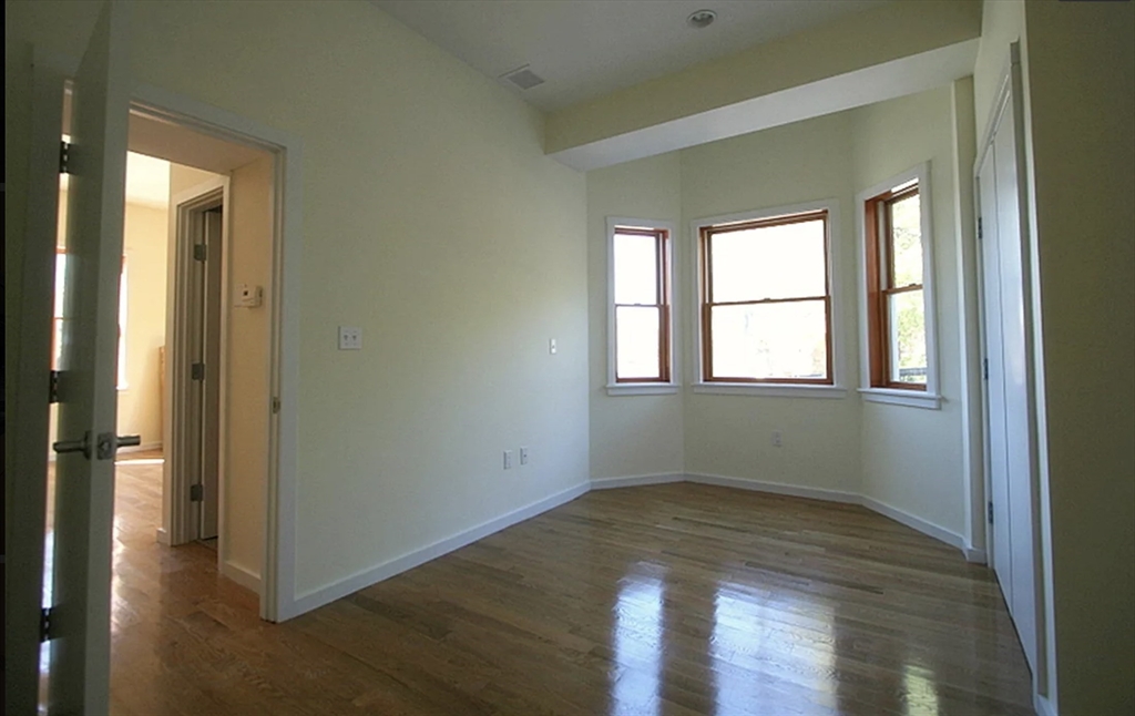 2 Beech St, North Cambridge