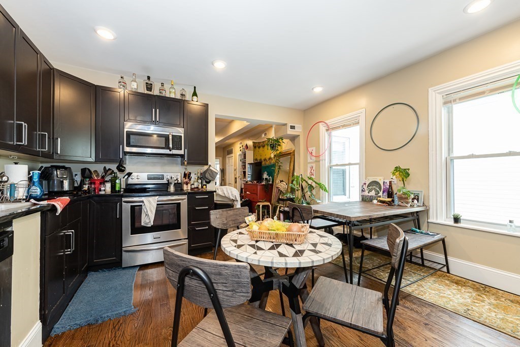 1566 Tremont St, Mission Hill