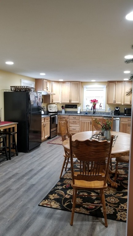 51 Moore Rd, New Braintree