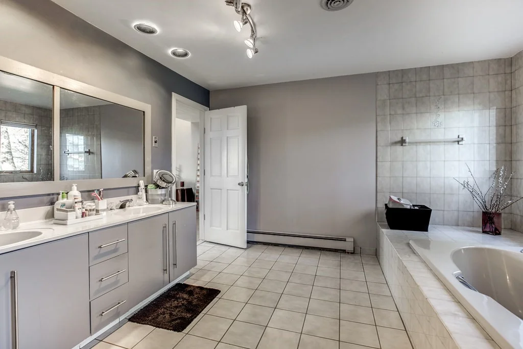 11 Beethoven Ave, Waban