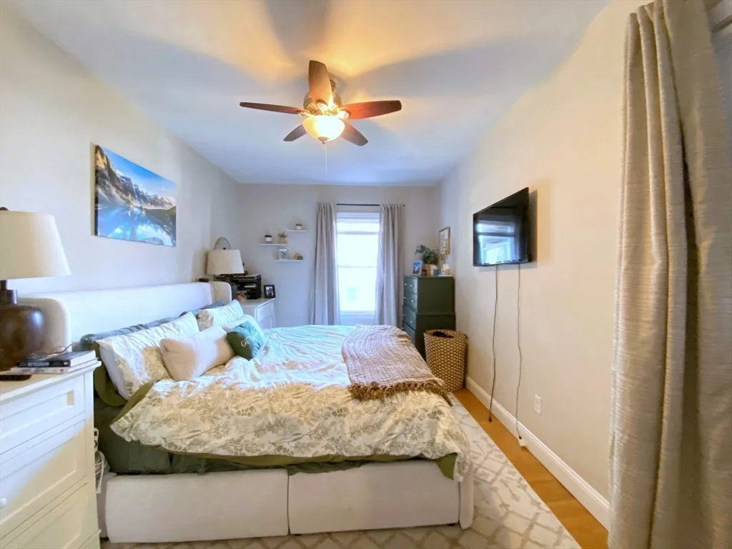 512 East 3rd St, South Boston