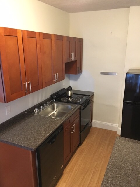 109 Brainerd Rd, Brighton