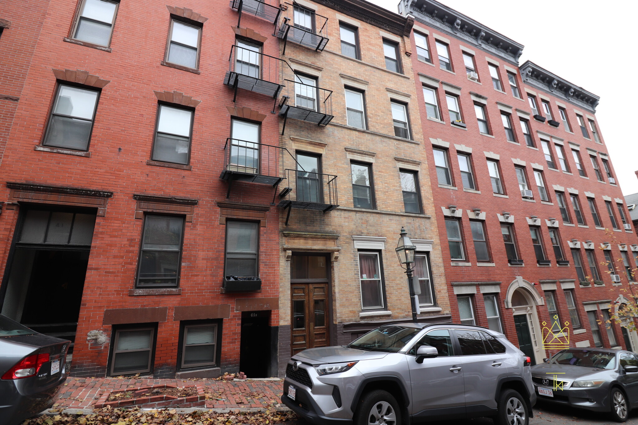 39 Irving St, Beacon Hill