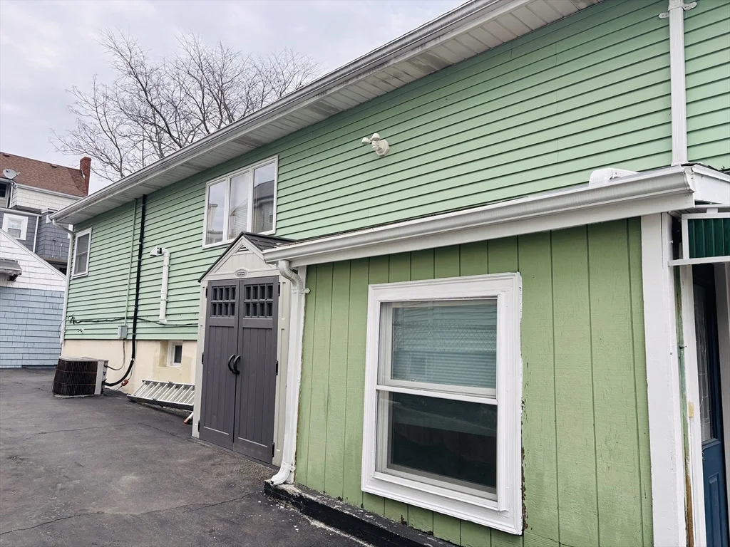 55 Woodlawn Ave, Chelsea