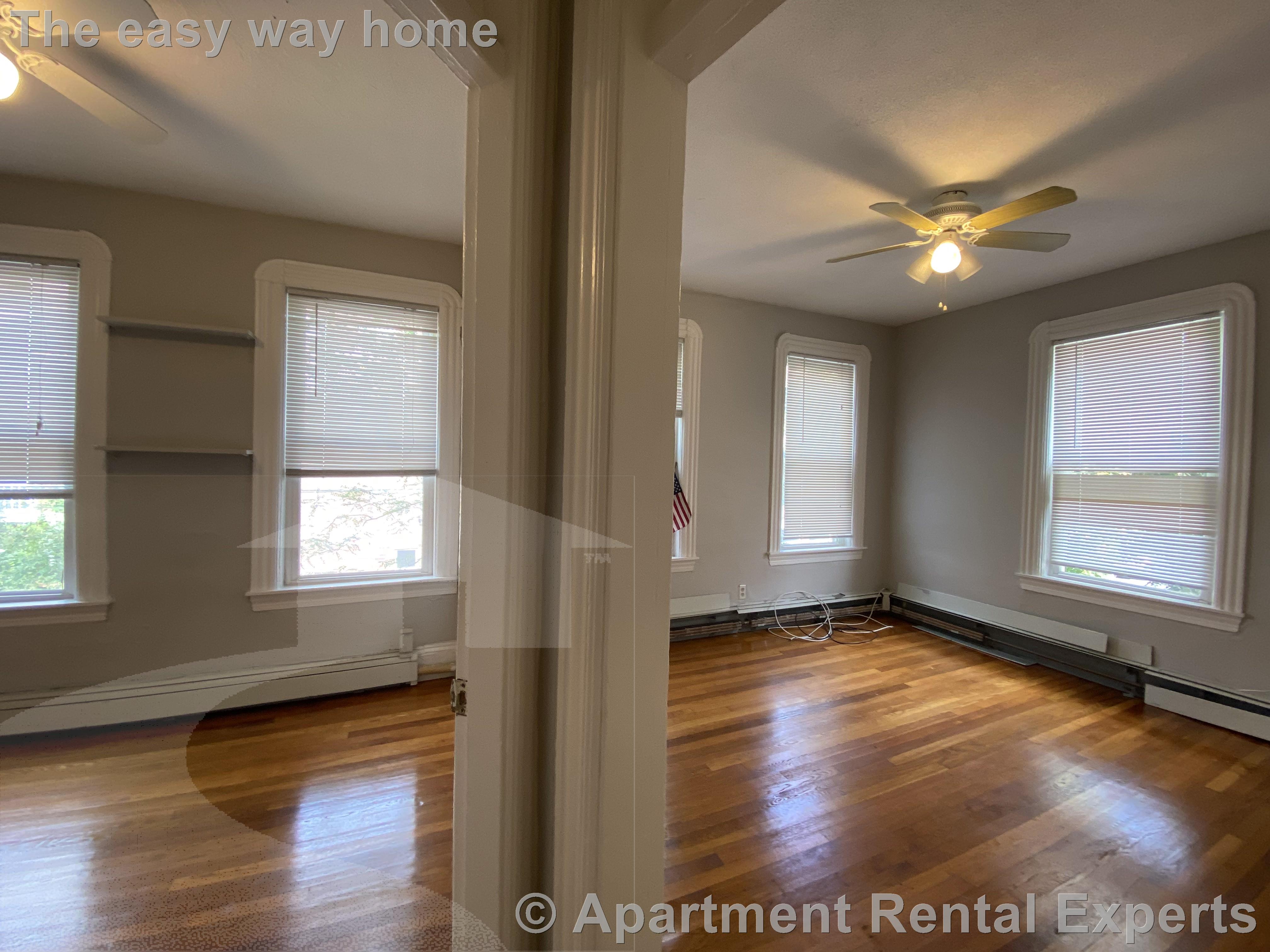 568 Green St, Central Square