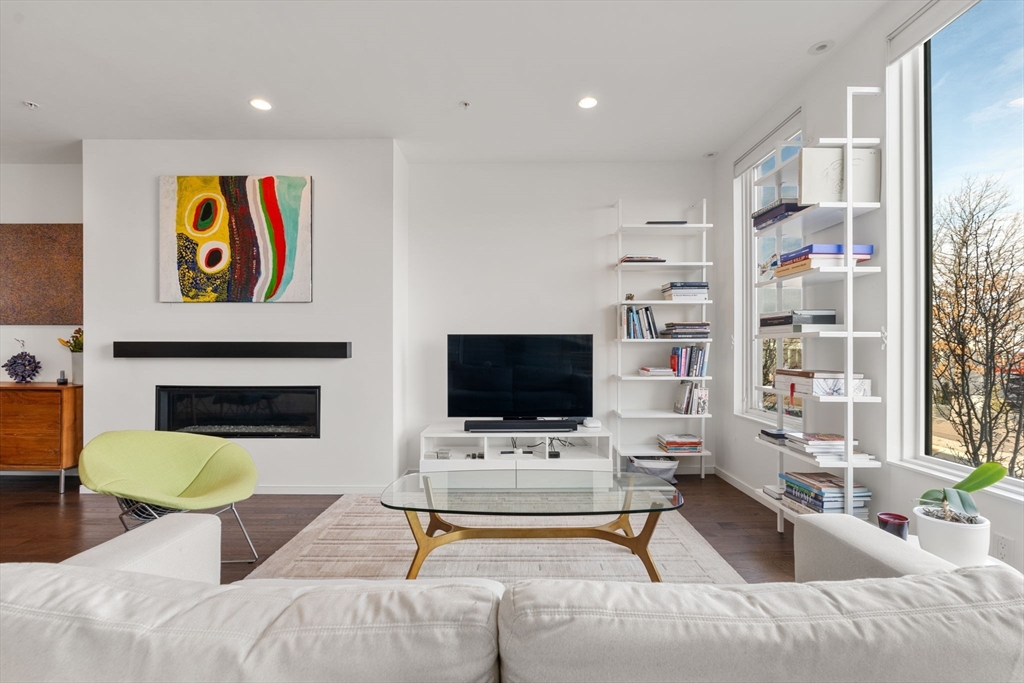 519 East 1st St, South Boston