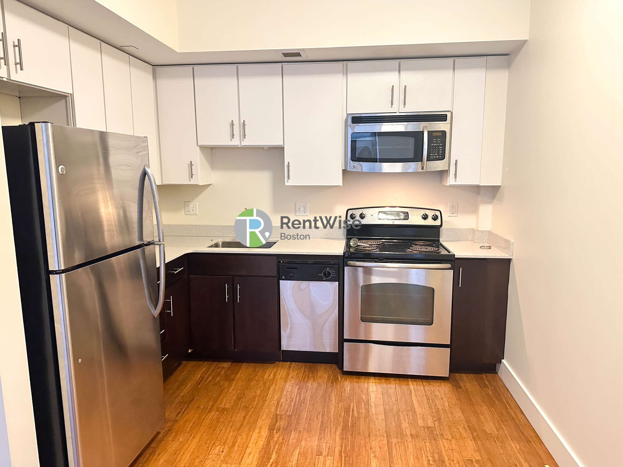 8 Winter St, Downtown