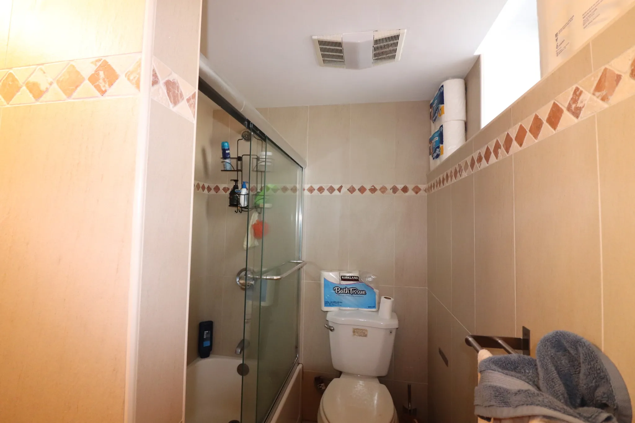 94 Pleasant St, North Brookline