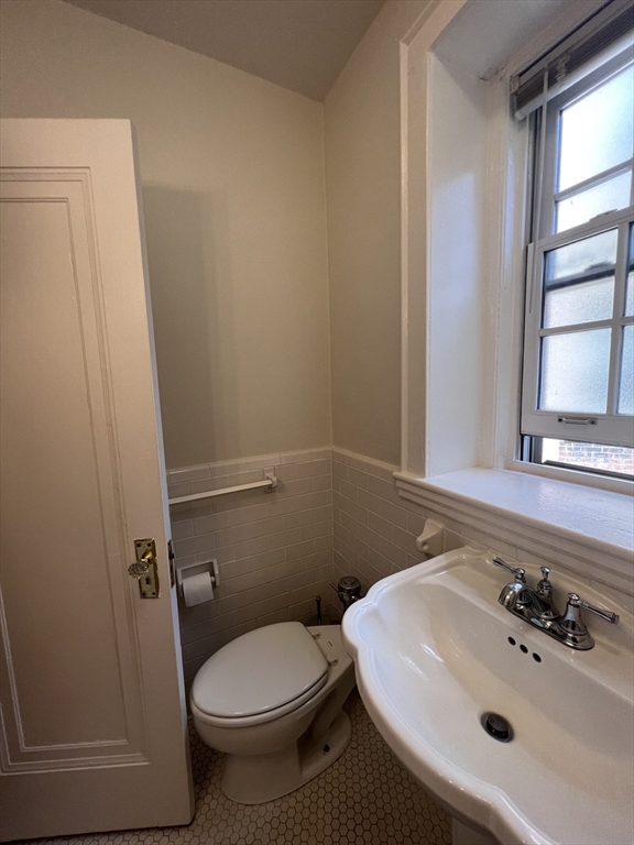 353 Harvard, Mid-Cambridge
