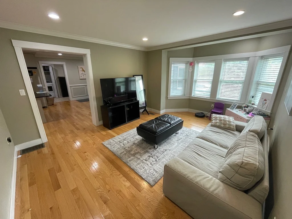31 Court St, Groton