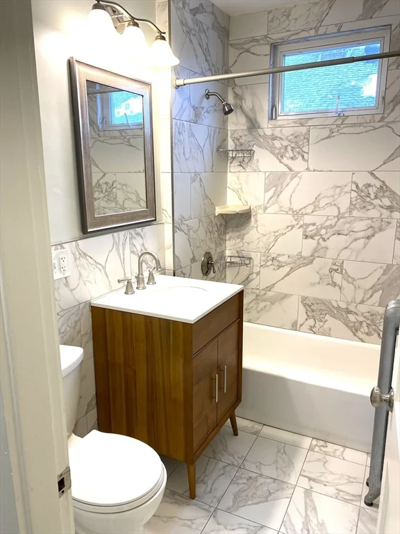 281 Belgrade Ave, Roslindale