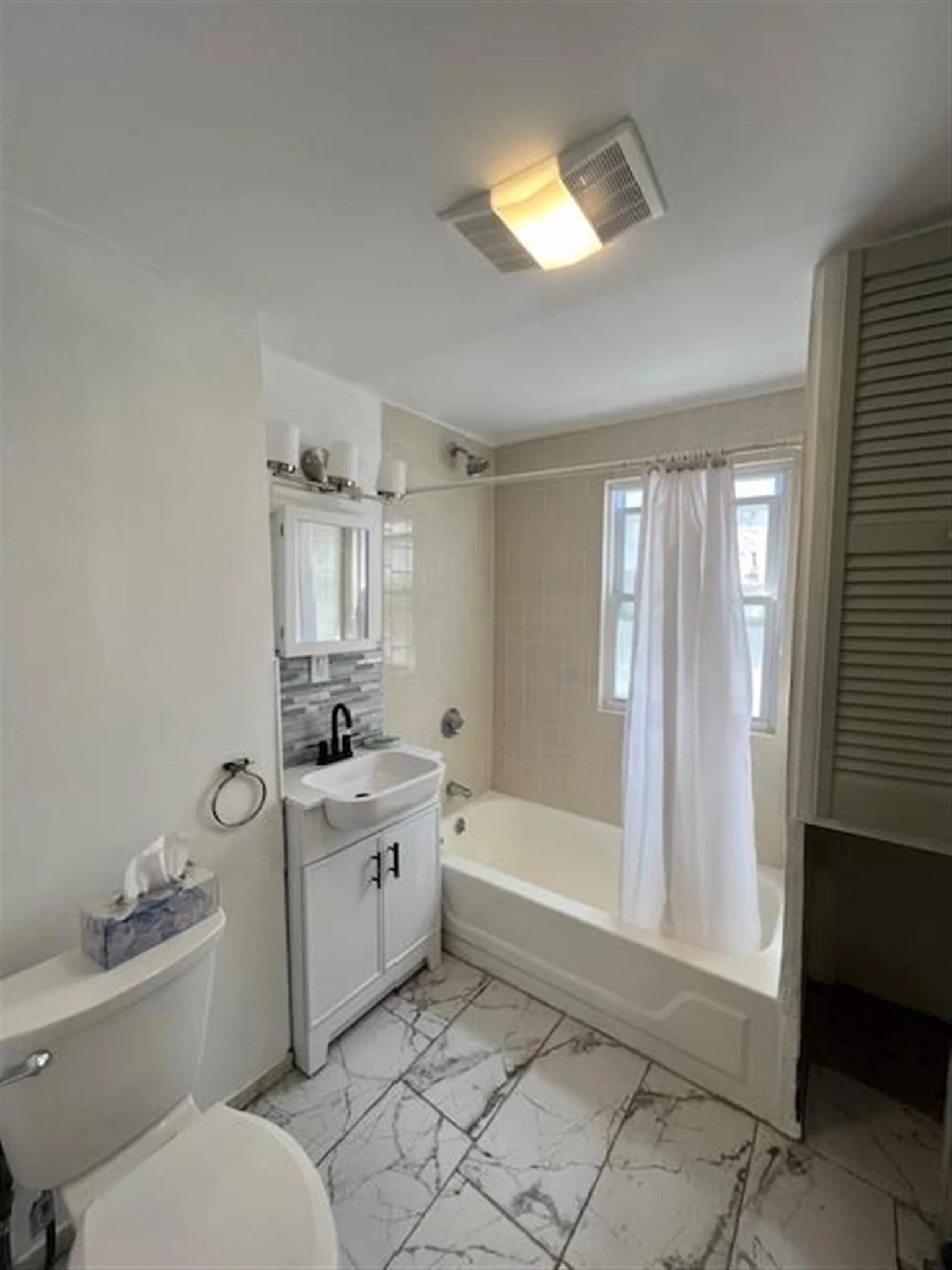 12 Quincy St, Medford