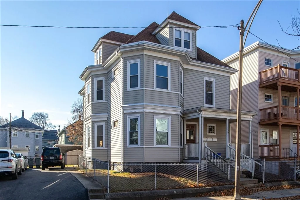 38 Sheffield Rd, Roslindale