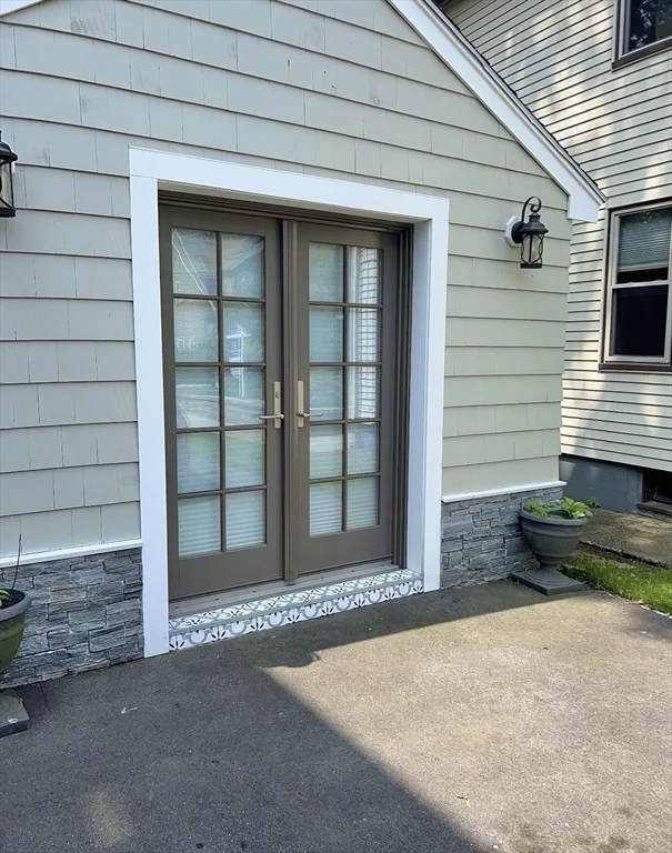 488 Washington St, Winchester