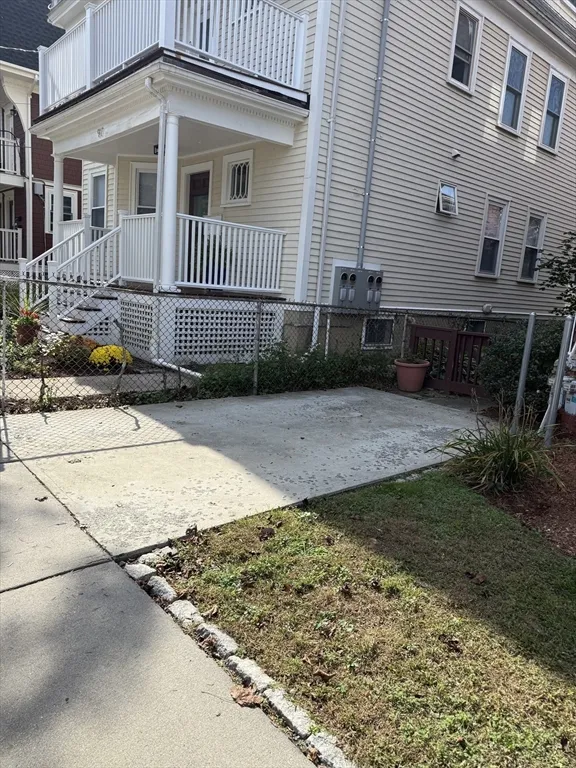 99 Fayerweather, West Cambridge