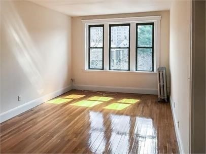 395 Harvard St, Coolidge Corner