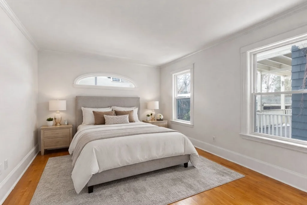 114 Trowbridge, Mid Cambridge