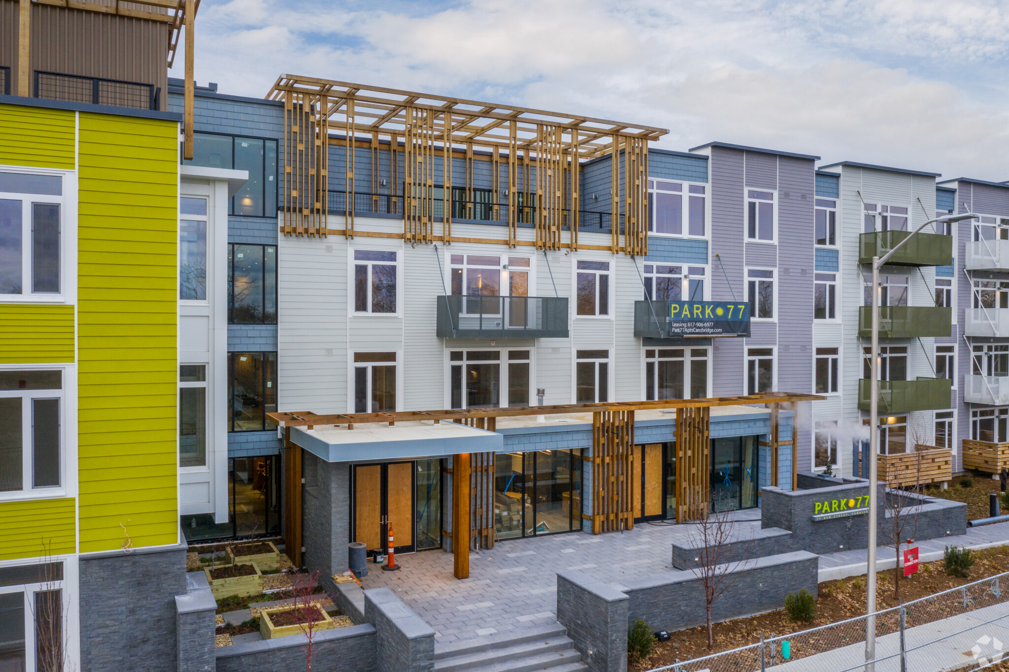 77 New St, Neighborhood Nine