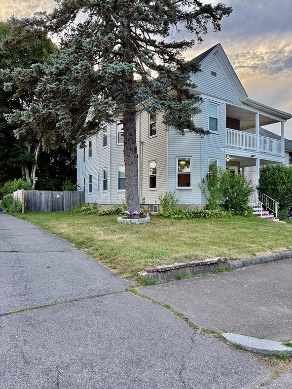 79 Weeler Ave, Brockton