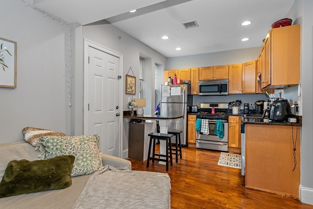 16 Sewall St, Mission Hill