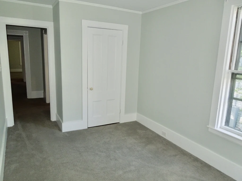 9 Brewster St, Plymouth