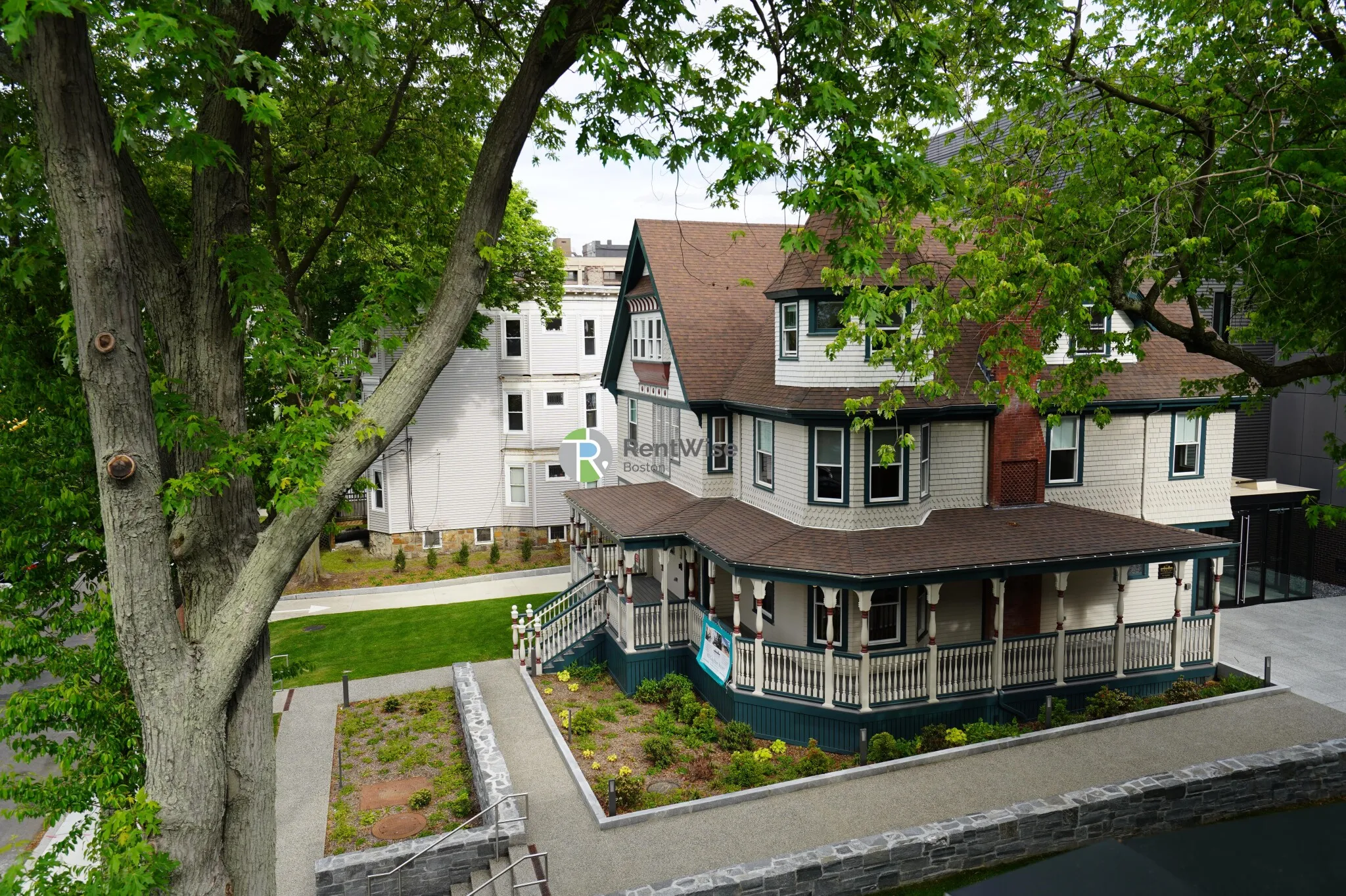 83 Gardner St, Allston