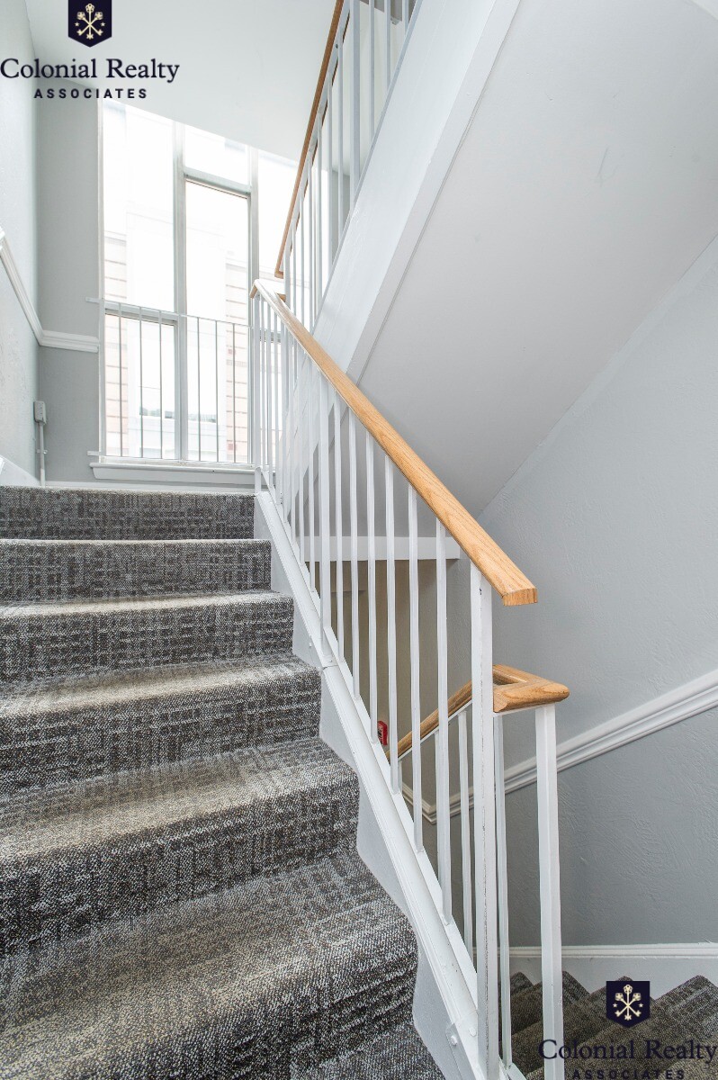 8 Griggs St, Allston