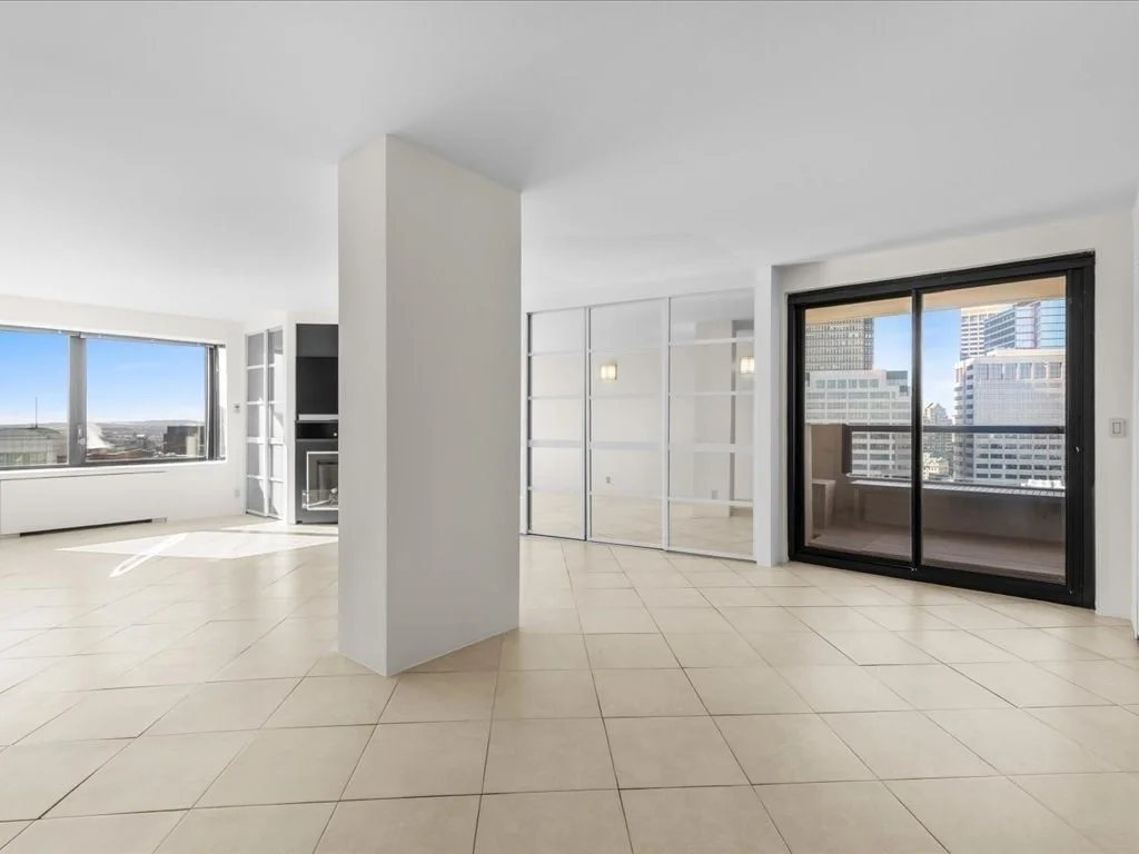 65 E India Row, Waterfront