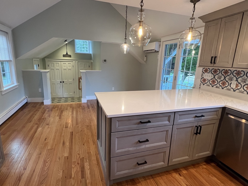 243 Dudley Rd, Bedford