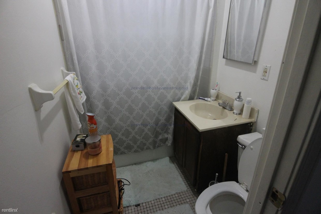 317 Summit, Brighton