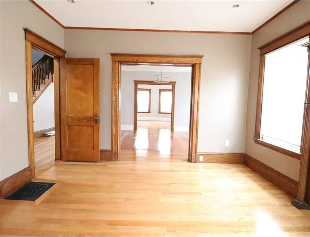 67 Tonawanda St, Dorchester