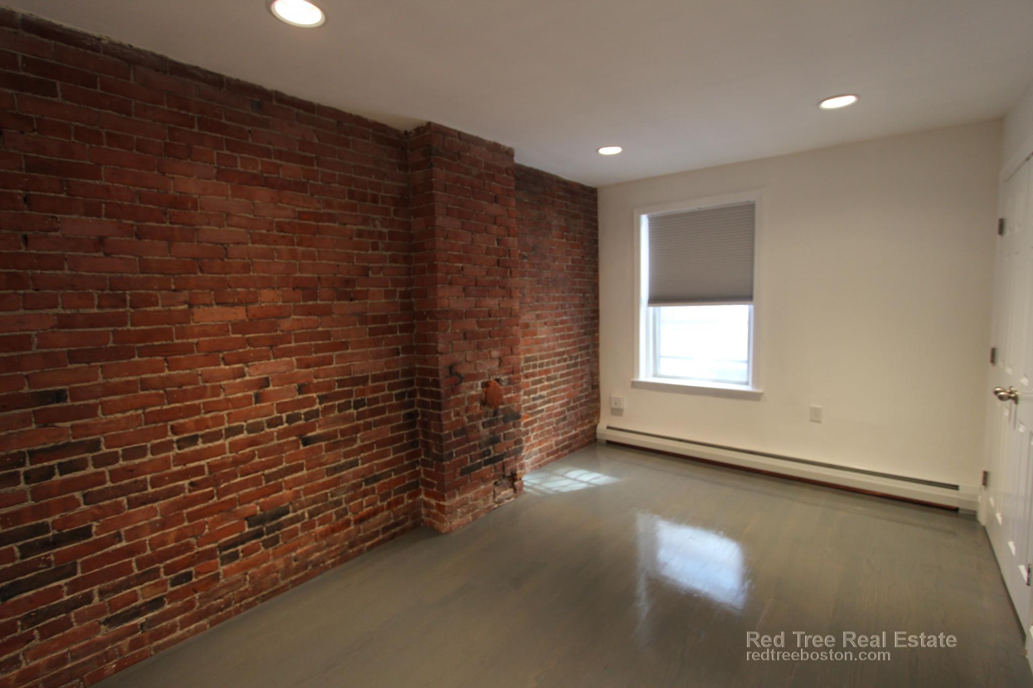 127 Saint Botolph St, Back Bay
