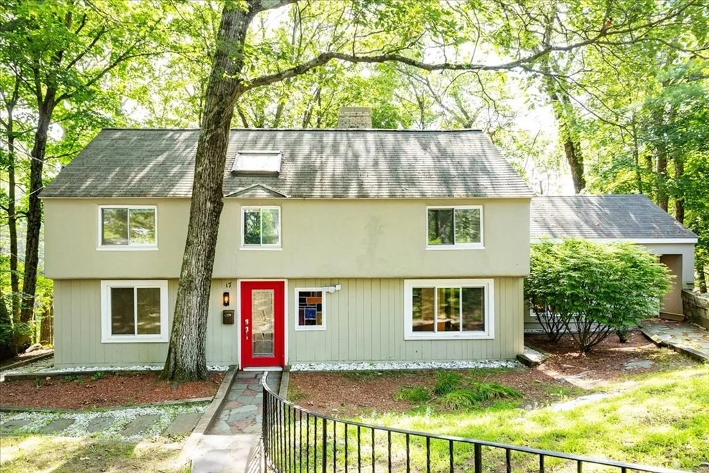 17 Boulder Rd, North Lexington