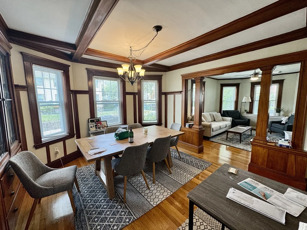 108 Redlands Rd, West Roxbury