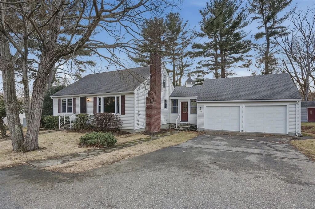 16 Liberty Dr, Shrewsbury