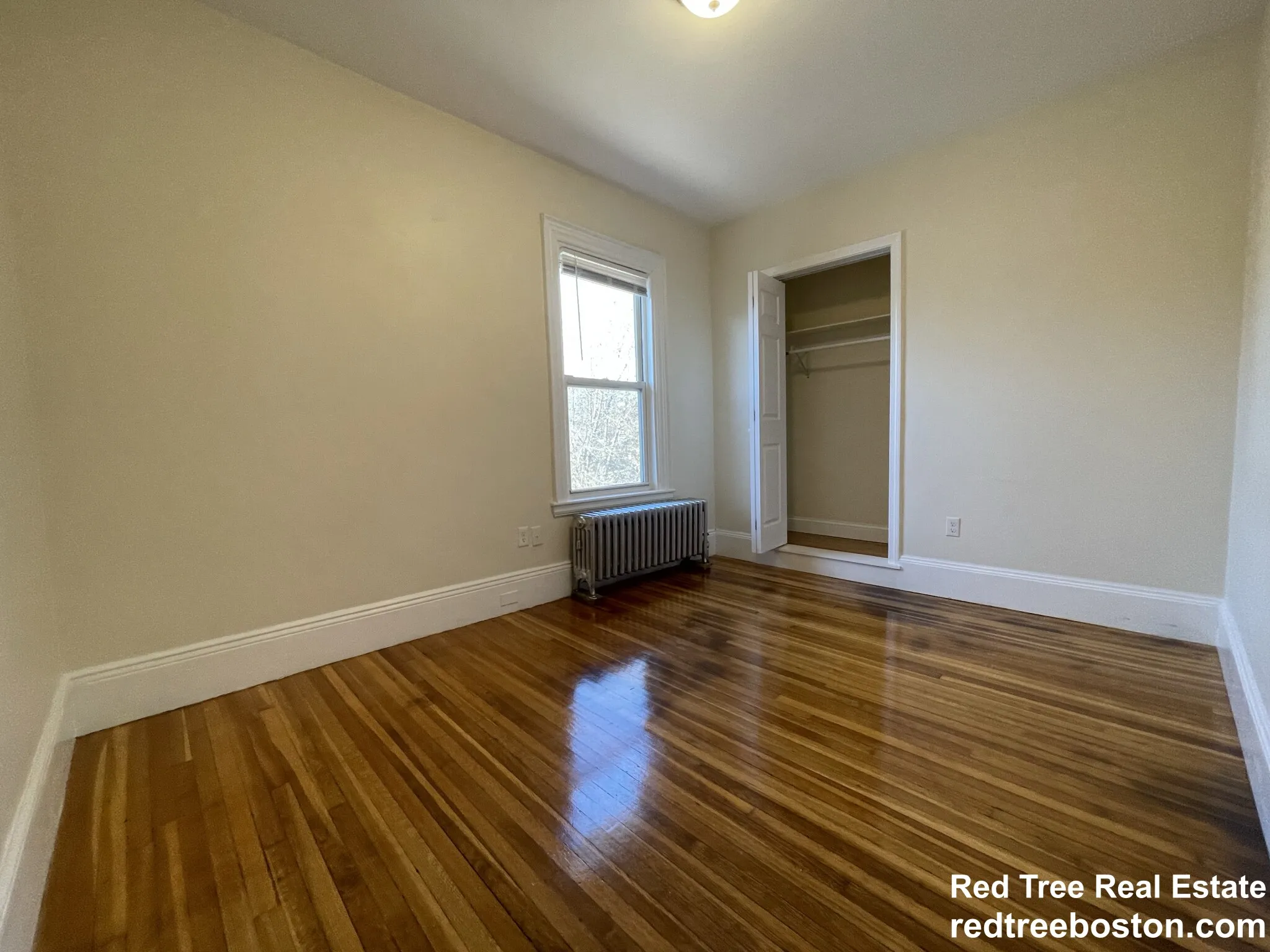 2572 Massachusetts Ave, North Cambridge