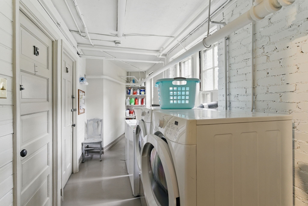 240 Brattle St, West Cambridge