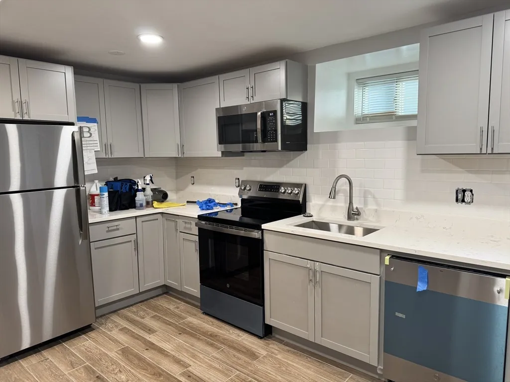 24 W Tremlett, Dorchester