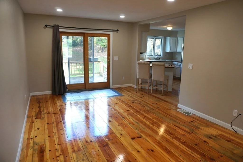 90 Groton St, Pepperell