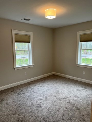 50 Pleasant St, Groton