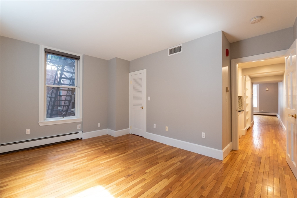 40 Mount Vernon St, Beacon Hill