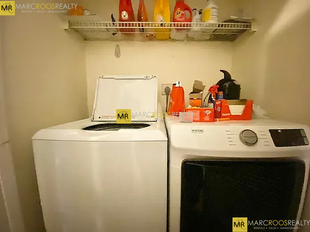 3 Douglass Park, Roxbury